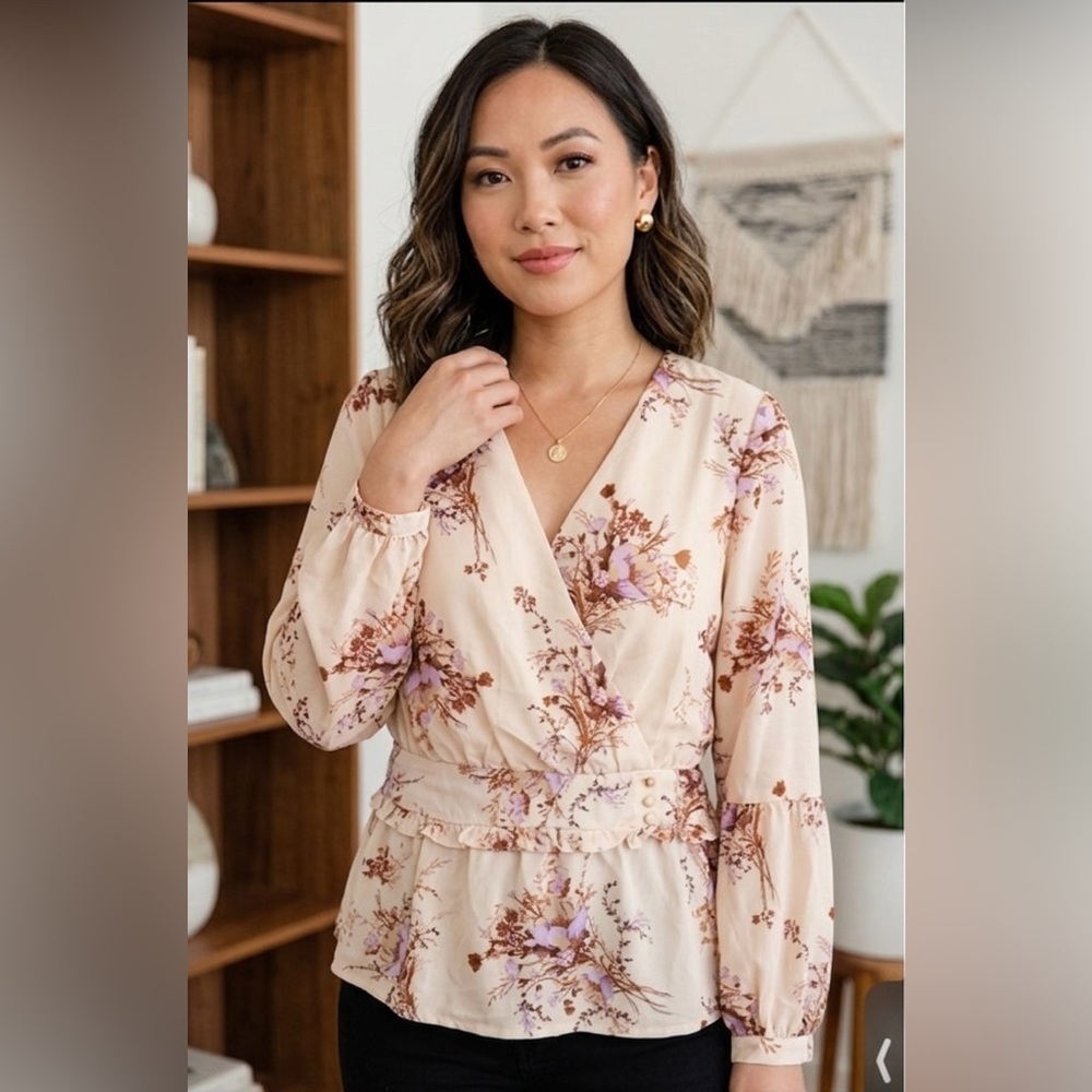 June & Hudson Women’s Wrap Top Floral Size 1 (XL) Cream Peony Balloon Sleeve